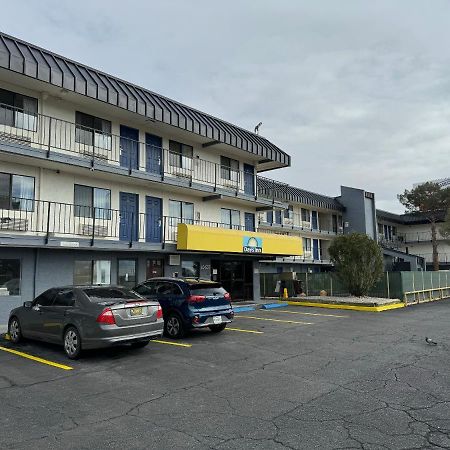 Days Inn By Wyndham El Paso Airport East Экстерьер фото