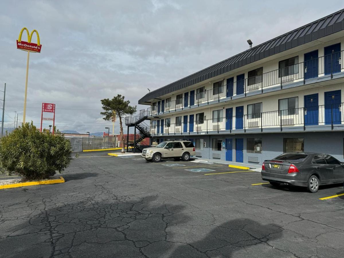 Days Inn By Wyndham El Paso Airport East Экстерьер фото